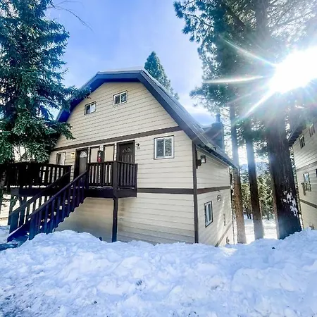 Perfect Ski Rental 2 Blocks From Village Gondola